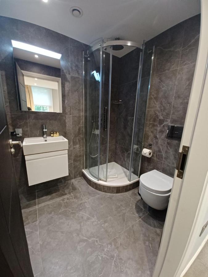Buckingham Palace Residences By Aeria Apartments لندن المظهر الخارجي الصورة