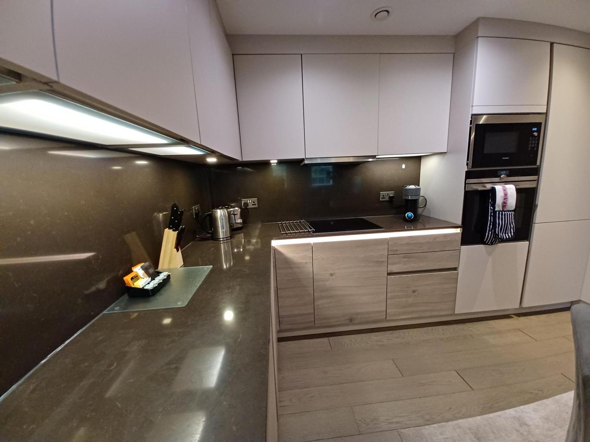 Buckingham Palace Residences By Aeria Apartments لندن المظهر الخارجي الصورة