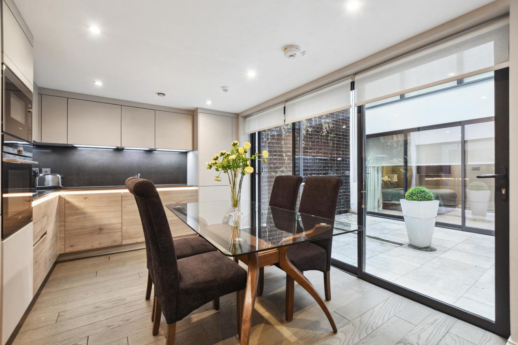 Buckingham Palace Residences By Aeria Apartments لندن المظهر الخارجي الصورة